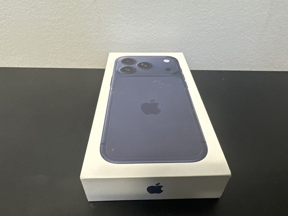 New Sealed Apple iPhone 17 Pro Max 256GB Blue Unlocked Worldwide Apple Warranty