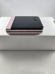 Motorola Razr 2025 Xt2553-5 256gb parfait pink cricket READ DESCRIPTION