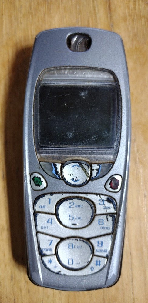 Vintage Nokia 3595 Gray Cellular Candybar Phone No Battery For Parts/Props