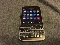BLACKBERRY CLASSIC Q20 – 16GB – + (Unlocked) — GOOD DEAL !!!