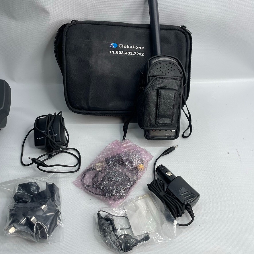Iridium 9505A Satellite Phone and Accessories (NEEDS BATTERY, READ)