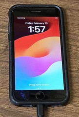 Apple iPhone SE 2nd Gen 64GB Midnight Black Unlocked Verizon 89% Battery