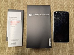 Motorola Moto Z Play Droid 32GB (Verizon) 2016 Smartphone for parts or repair