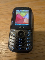 LG Cosmos 3 VN251S Gray 2.0″ Display 1.3MP QWERTY Keyboard Slider Cell Phone