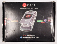 Motorola RAZR / Razor V3c – Gray ( Verizon ) Flip Cell Phone – Boxed with Games