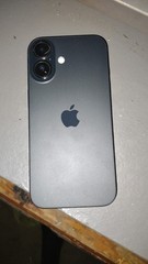 Apple iPhone 16