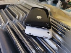 Original Apple iPhone 3nd 3GS – 8/16/32GB – Black /white (Unlocked) ( GSM) IOS 6