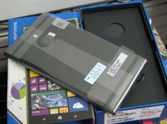 Unlocked Original Nokia Lumia 1520 6″ 3G&4G Wifi NFC Wireless Charging 32GB 20MP