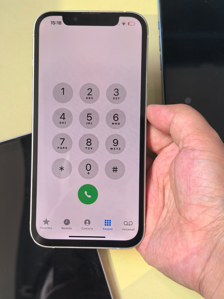 6.1 in Apple iPhone 14 Network Unlocked Very Good Condition with Face ID Working
