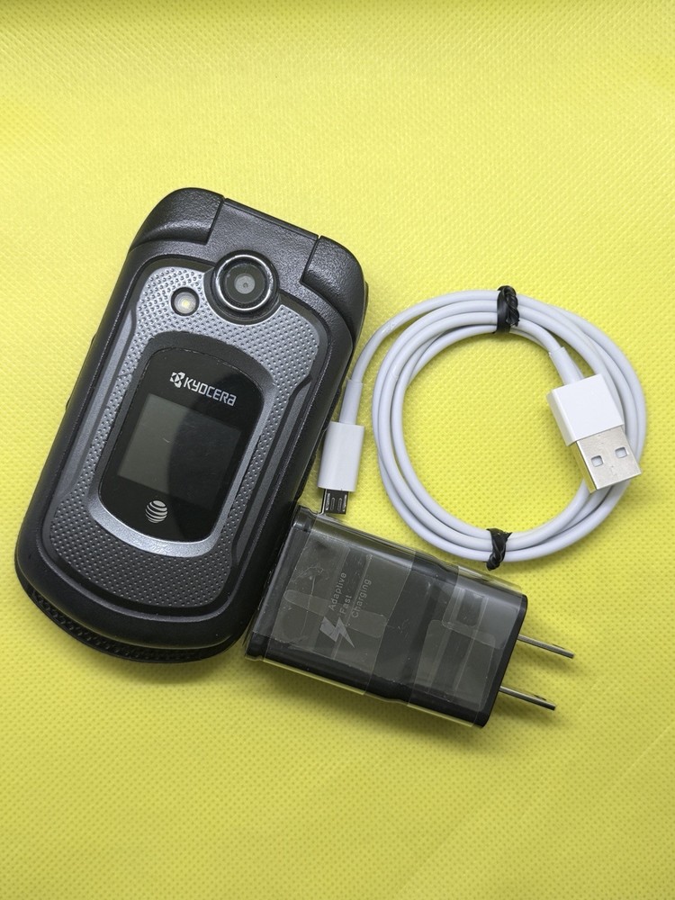 Kyocera DuraXE E4710 – 8GB At&t GSM Unlocked Rugged Flip Phone – Condition OK.