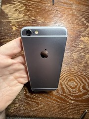 iPhone 6s Space Gray No Activation Lock and Carrier Unlocked A1688