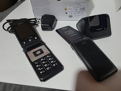 2 Samsung Haven SCH-U320 Flip Phone Verizon Wireless Withcharger