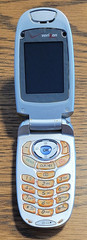LG VX5200 – Silver and Blue ( Verizon ) Cellular Flip Phone – READ