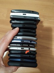 Lot of 15 Hybrid model LG G4/G3/hTC/UMX /Motorola and other For parts