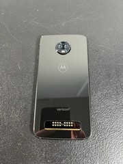 Motorola Moto Z 3rd Generation – 64GB – Ceramic Black (Verizon) *Cracked Screen*