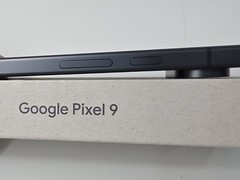 Google Pixel 9 G2YBB 128GB Obsidian 5G Open Box T-Mobile Locked 100% Battery