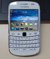 Original BlackBerry Bold Touch 9900 3G 5MP 8GB GSM Unlocked BlackBerryOS Phone