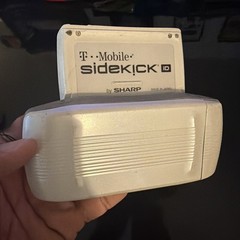 T-Mobile Sharp Sidekick iD PV150 Slider Cell Phone White Not Tested for parts