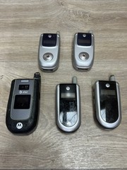 Lot of 15 Motorola Razr Various Cell Phones *Not Tested AS-IS **Models in Descri