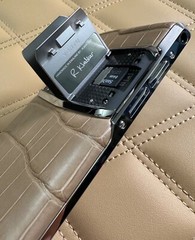 VERTU Signature Touch 5.2″ Exotic Almond Alligator leather Global GSM Phone