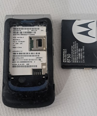 Motorola RAZR VE20 Flip Cellular Phone Black Silver 2.0 MP 2.2″ TFT Color Screen