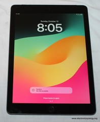 Phone or Apple iPad 6th Gen A1954 32GB Silver Unlocked