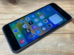 Apple iPhone 8 Plus – 256 GB – Space Gray (Consumer Cellular) A1864 – Works