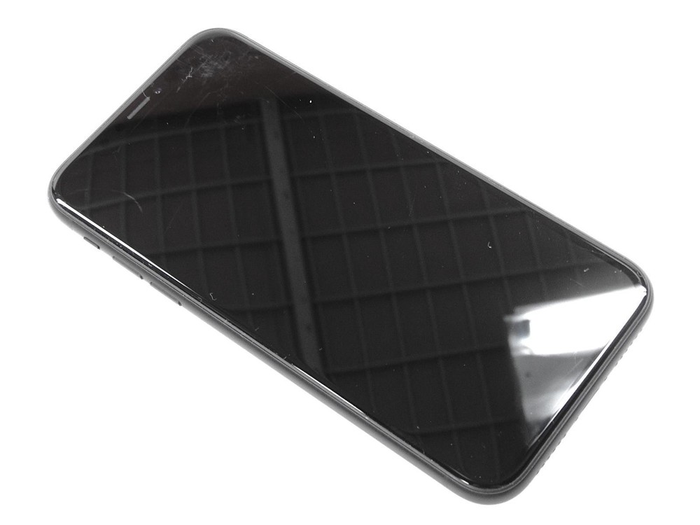 Apple iPhone XR A1984 (11,8) 64GB 6.1″ | Verizon | Black | Health: 86%