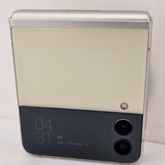 Samsung Galaxy Z Flip 3 – SM-F711U – Unlocked 128GB Cream *BLACK SPOTS/WEAR*