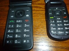 2 Flip Phones – Samsung Gusto Verizon Cell and E-Talk Kazuma – Flip Cell Phones