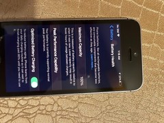 Apple iPhone SE – 32GB – Silver (Unlocked) A1662 (CDMA + GSM)