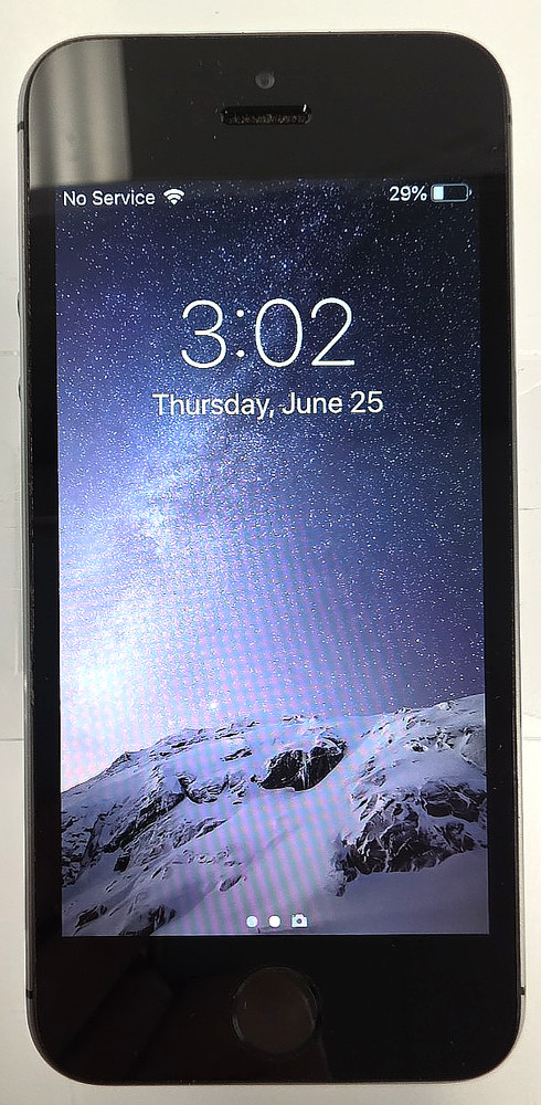 Apple iPhone 5s| 4″| 16GB| iOS 12.5.8| 1136×64| Space Gray| M3341LL/A| A1533