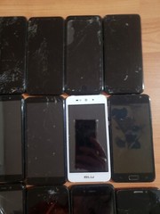Lot of 15 REVVL /Moto /BLU and other for parts