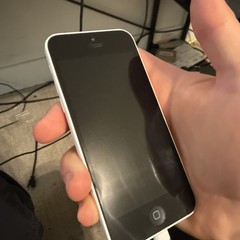 iPhone 5C 8gb Fully Unlocked.