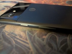Google Pixel 2 XL Unlocked 64GB Black Mobile Cell Phone Tested Working