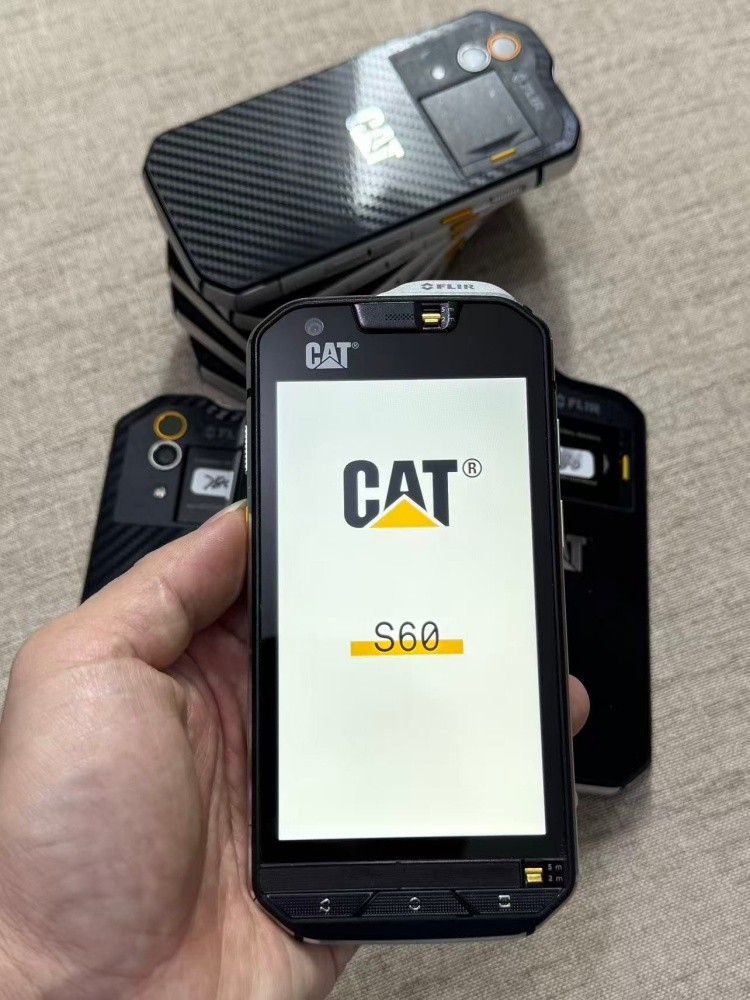 CAT S60 Rugged Waterproof 32GB Smartphone with Integrated FLIR Thermal Camera