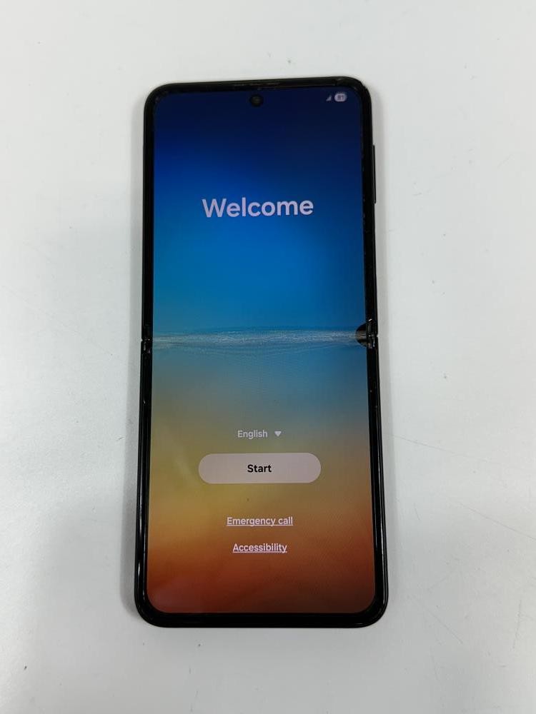 Samsung Galaxy Z Flip3 5G 256GB SM-F711U1 Black (Unlocked) – Broken