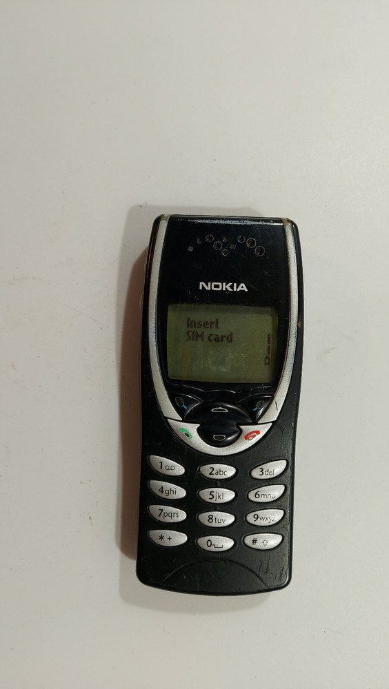 1370.Nokia 8210 – Very Rare – For Collectors – Unlocked