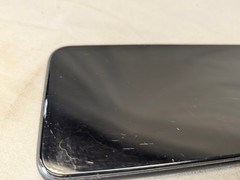 Apple iPhone 11 – 128 GB – Black (Unlocked) Hairline Screen Cr@ck