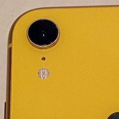 Apple iPhone XR 64GB Yellow 12MP Smartphone FOR PARTS/NOT WORKING