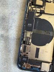 Apple iPhone 13 256GB Verizon Board + Face ID- Rear Camera – Cracked Back