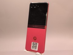 Motorola Razr 40 Ultra XT2321-3 256GB Viva Magenta WIFI Only W090121