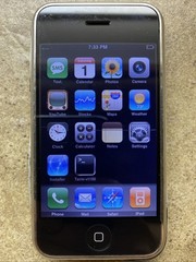 Apple iPhone 1st Generation – 16GB – Black A1203 (GSM) iOS 1.0.2