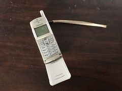 Samsung SGH-N105 GSM Phone Cell Phone Rare Voice Stream Vintage Collectable