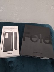 Samsung Z Fold4 SM-F936U 512GB Phantom Black (Crak INTERNAL SCREEN) Box Included