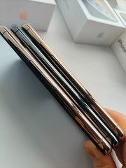 Apple iPhone XS 64/256GB Unlocked Resealed With Accessories Random Color