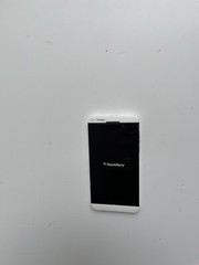 blackberry z10 Verizon Unlocked To GSM rare White Color Good Condition