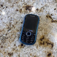 Samsung Intensity II – Metallic Blue (Verizon) – (Great Used Condition)