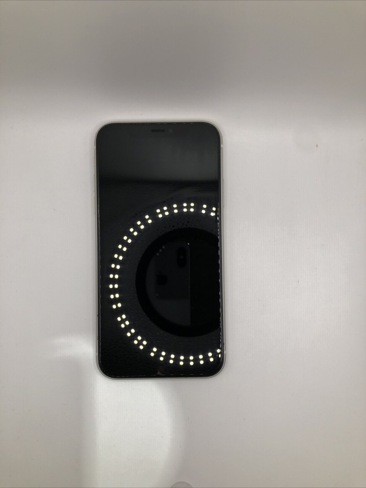 Apple iPhone 11 – 64GB – White – Unlocked (Face ID Not Working)