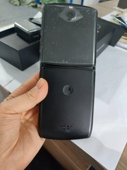 Motorola Moto Razr (2019) 128GB ( Factory Unlocked) – Noir Black ESIM